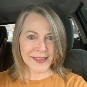 Meet your Posher, Carole